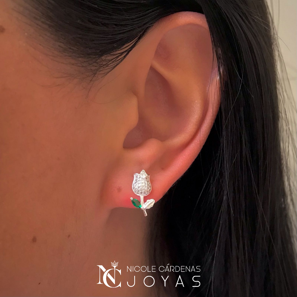 CONJUNTO FLOR TULIPAN CON CIRCONES ESMERALDA