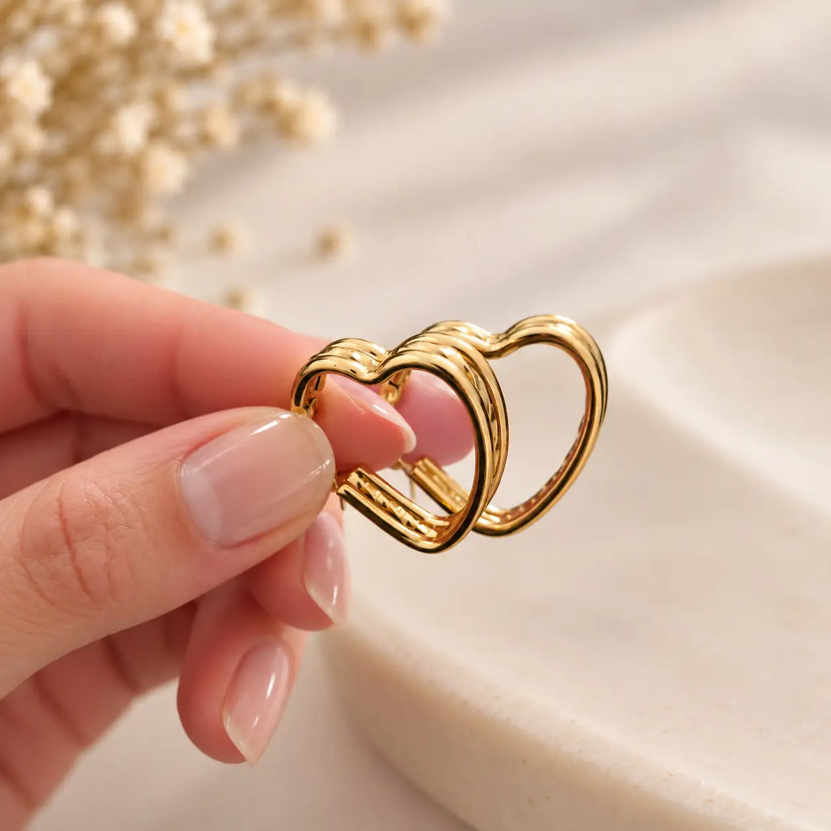 ARGOLLAS TRIPLE CORAZÓN DORÉ