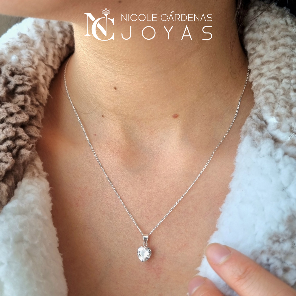 COLLAR PUNTO DE LUZ CORAZÓN 8 MM