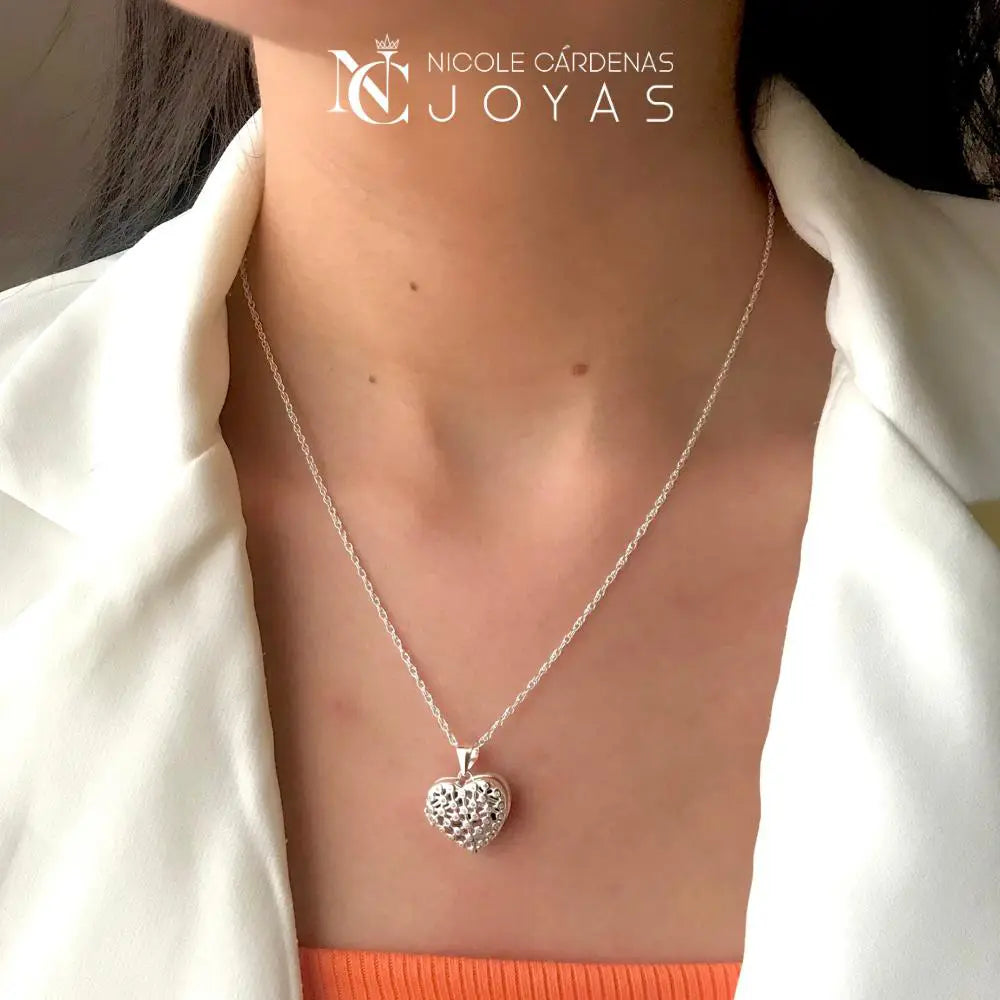 RELICARIO CORAZÓN CALADO Y CIRCONES