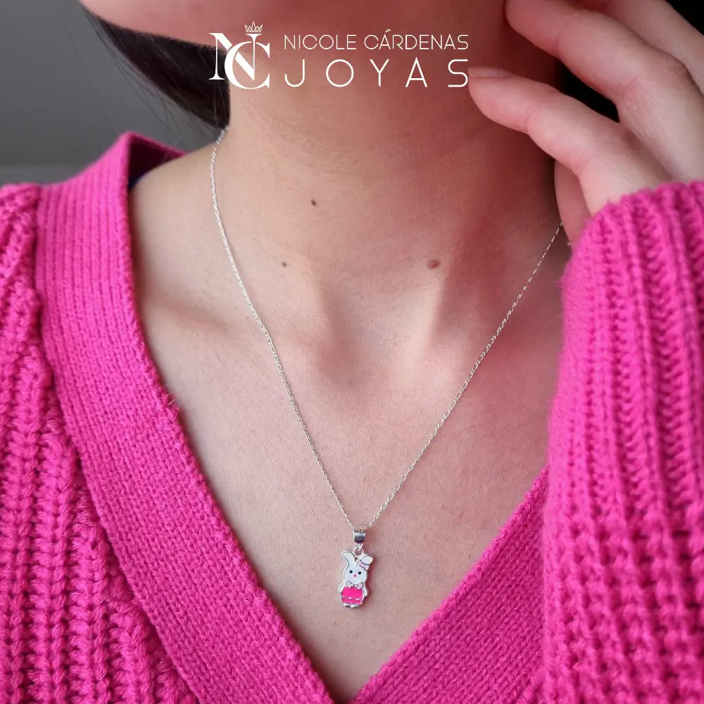 COLLAR CONEJITO ESMALTADO ROSA